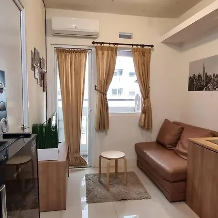 Apt Green Pramuka 2Br Tower B With Wi-Fi And Pool By Damaresa